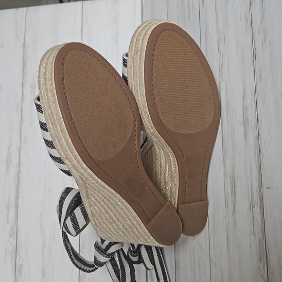 ALDO Anilmalia wedge sandal - Picture 9 of 11